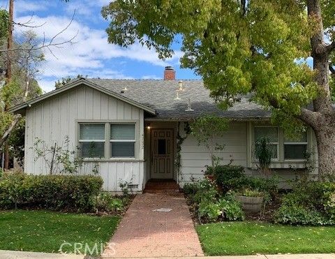 Photo of 4732 Katherine Avenue, Sherman Oaks, CA 91423 (MLS # SR26073593)