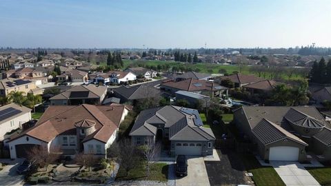 Photo of 1110 1110 Clearwater Creek Blvd Blvd, Manteca, CA 95336 (MLS # 41122300)