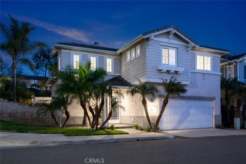 Photo of 44 Willowbrook Lane, Rancho Santa Margarita, CA 92688 (MLS # OC26090709)