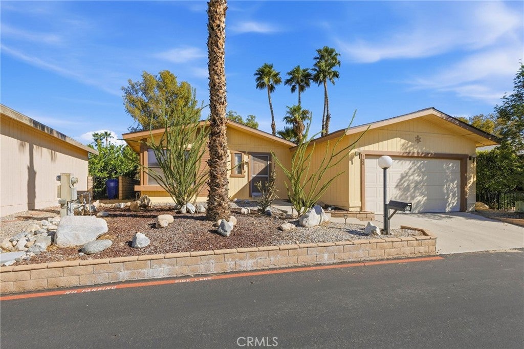 65565 Acoma Avenue Spc 120