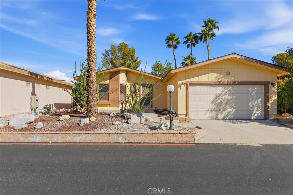 65565 Acoma Avenue Spc 120