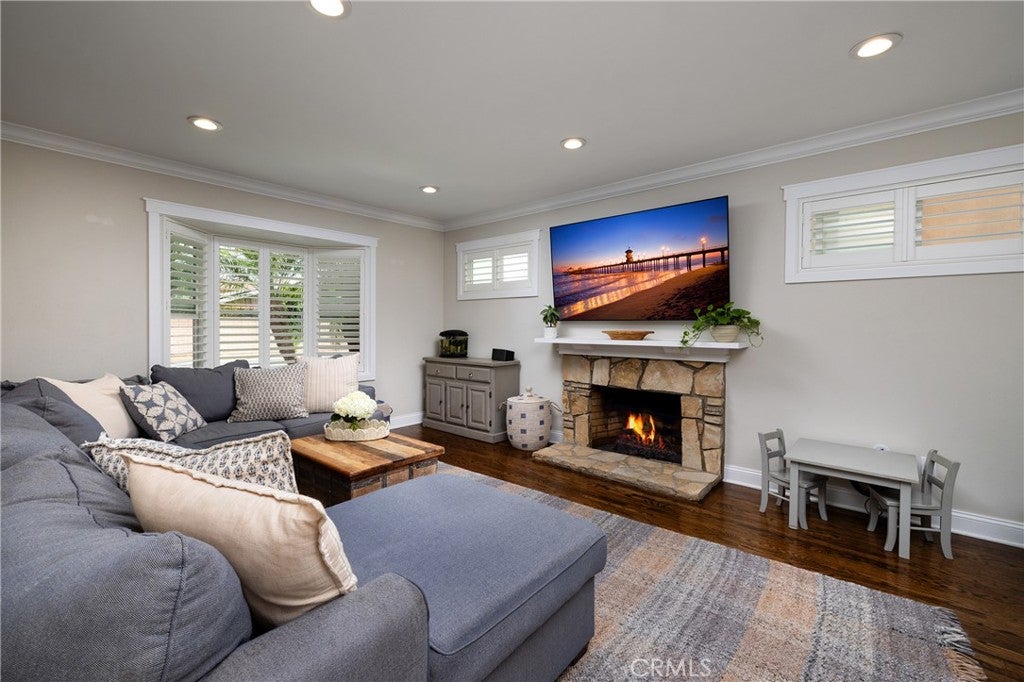 Photo of 5872 Nordina DR, Huntington Beach, CA 92649 (MLS # OC26159391)