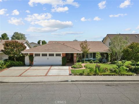 Photo of 23420 Via Boscana, Valencia, CA 91355 (MLS # SR26112833)