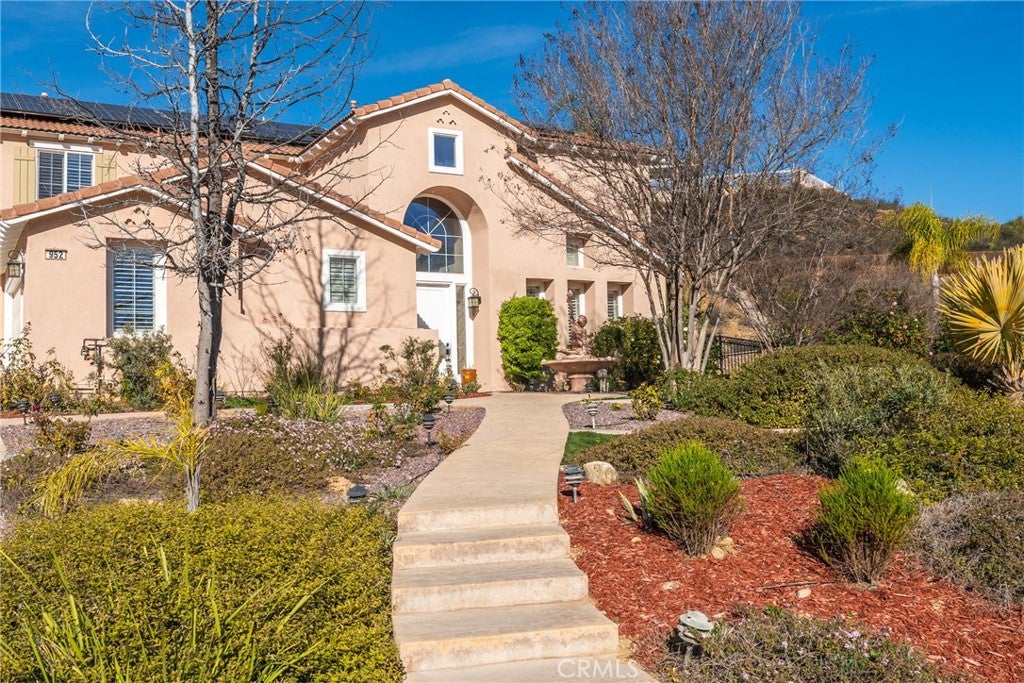 952 Creek View