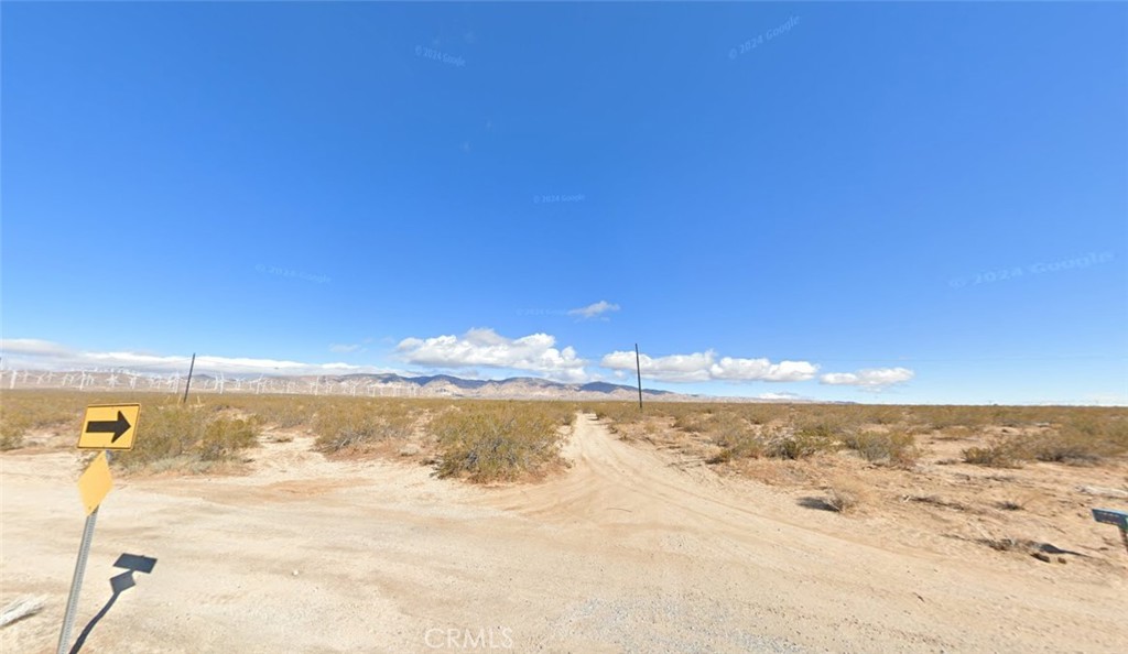 This lot is at the continuation of Holt St, Mojave, CA 93501
APN: 427-043-04
For sale is a 9.21+- acre agricultural lot in Mojave, CA just west of the Mojave Air & Space Port. This zoning allows a single family residence and agricultural uses.
Directions: Start at 2890 Arroyo Avenue, Mojave, CA 93501 and enter this as the starting point in your maps of your phone and then enter these GPS coordinates as the ending: 35.079729, -118.185890 You will be at the southeast corner of the lot. Please use the GPS map from here.
GPS Coordinates
NE: 35.080697, -118.185882
SE: 35.079729, -118.185890
NW: 35.080563, -118.189843
SW: 35.079612, -118.189862
