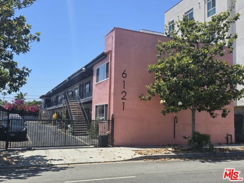 Photo of 6121 Crenshaw Boulevard, Los Angeles, CA 90043 (MLS # 26875485)