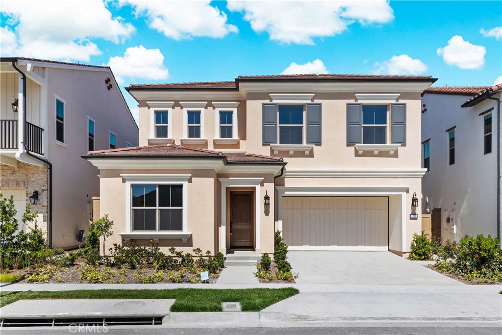 Breathtaking Mountain View Home! With a prep kitchen! One Bedroom downstairs and three bedroom upstairs with loft. Brand New and Move in Ready!