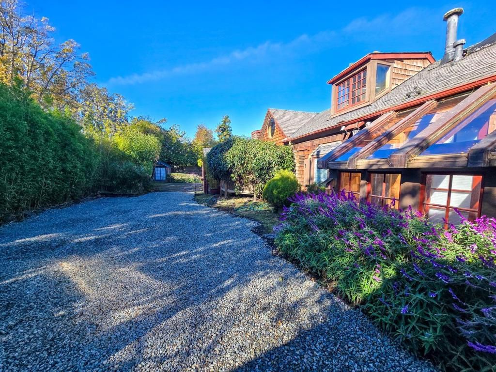 Photo of 1009 Miramontes Street, Half Moon Bay, CA 94019 (MLS # ML82028072)