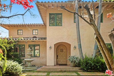 Photo of 16820 W SUNSET Blvd, Pacific Palisades, CA 90272 (MLS # 26846645)