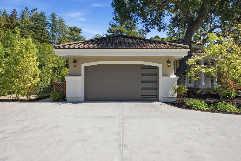 28 Holbrook Lane