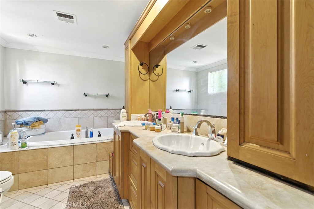 Buyer to verify - Residential