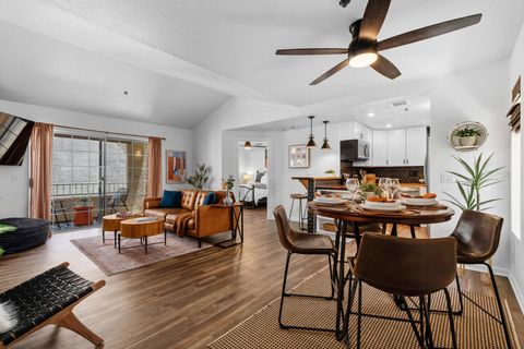 Photo of 2700 Lawrence Crossley Road #105, Palm Springs, CA 92264 (MLS # 219149327DA)