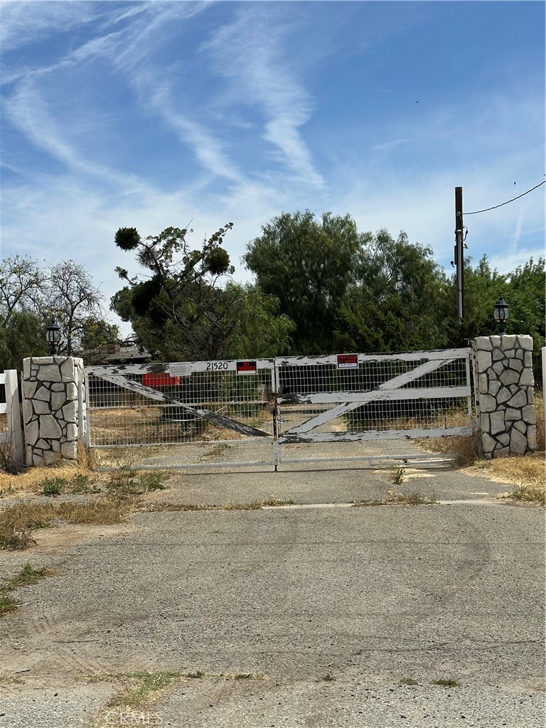 21520 Gold Valley