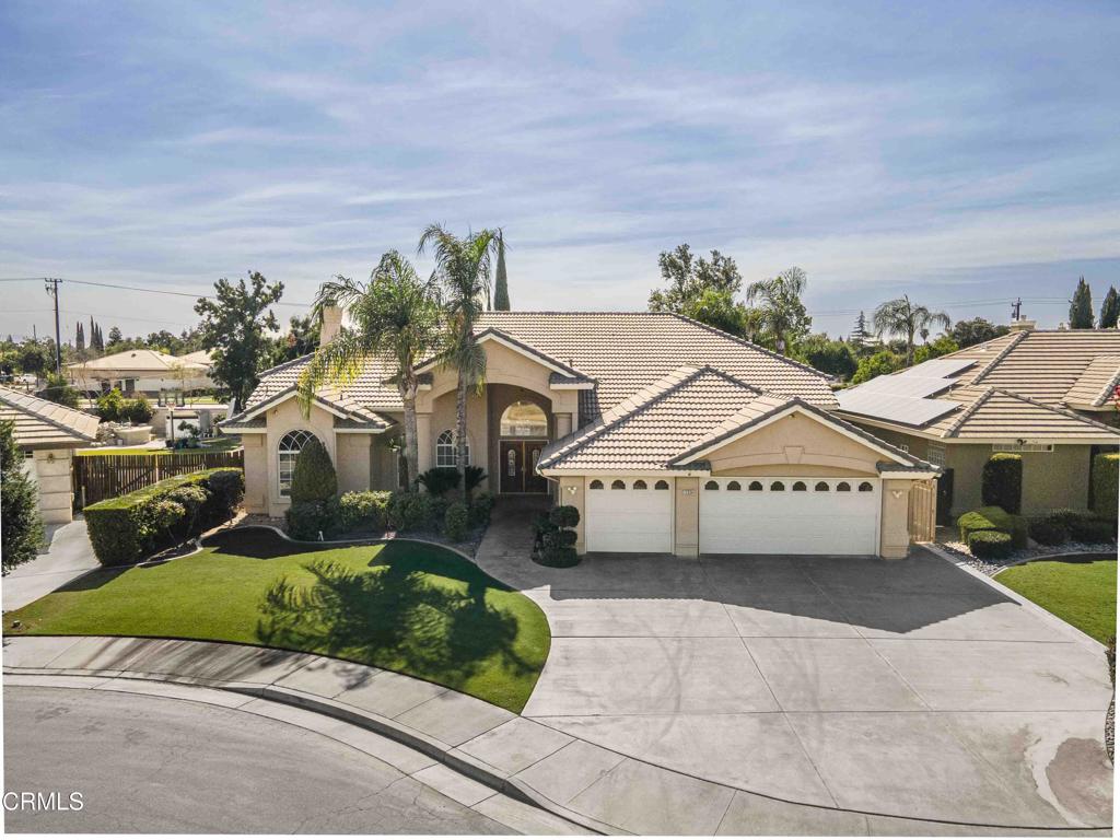 This 3,086 sf, 4-bedroom home in Seven Oaks is a great deal in a great neighborhood. It is situated on a cul-du-sac lot which is walking distance from the highly-regarded Ronald Reagan Elementary School. The split-wing plan has a spacious kitchen with a large island, stainless-steel appliances and double ovens. It includes formal living and dining rooms, plus a huge family room which has large windows overlooking the backyard, a marble tile fireplace and a built-in entertainment center. One of the bedrooms near the entry has French doors and could be used as an office. The primary suite has plenty of room and features, dual vanities, a jetted tub, a walk-in closet and a fireplace. In the backyard you will find a sparkling pool, a recently painted gazebo, a covered patio and additional concrete hardscape. This is a great opportunity to acquire a lovely home in Seven Oaks.