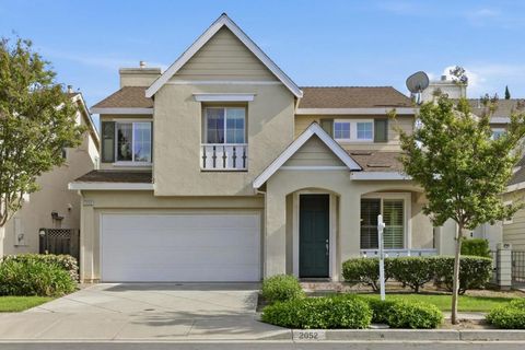 Photo of 2052 Purcell Place, San Jose, CA 95131 (MLS # ML82040385)