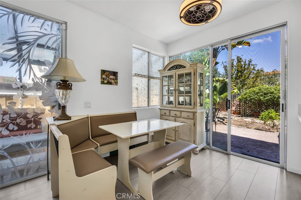 9497 Compass Point S