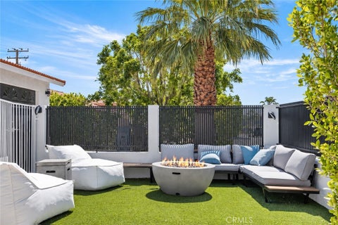 Tiny photo for 390 W Cortez RD, Palm Springs, CA 92262 (MLS # MB26232396)