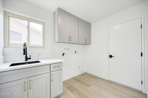 Tiny photo for 278 Spindlewood Avenue, Camarillo, CA 93012 (MLS # 226000878)