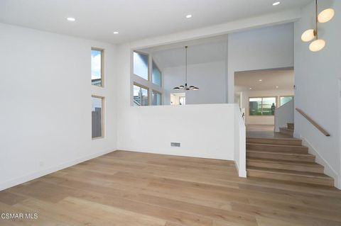 Tiny photo for 278 Spindlewood Avenue, Camarillo, CA 93012 (MLS # 226000878)