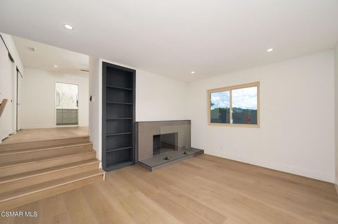 Tiny photo for 278 Spindlewood Avenue, Camarillo, CA 93012 (MLS # 226000878)