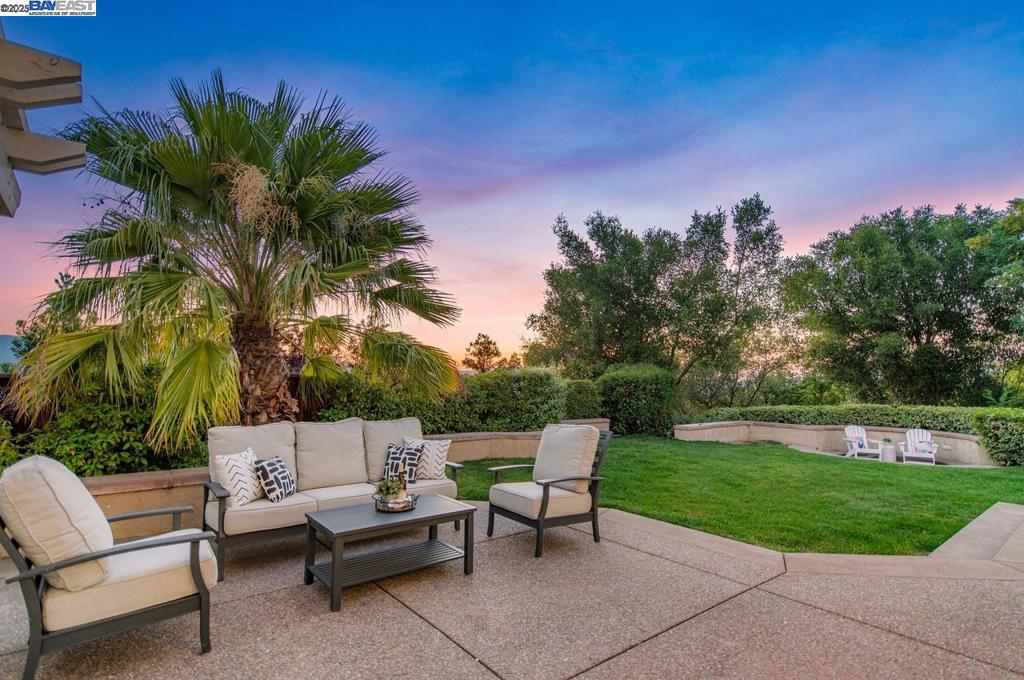 3650 Locke Ct