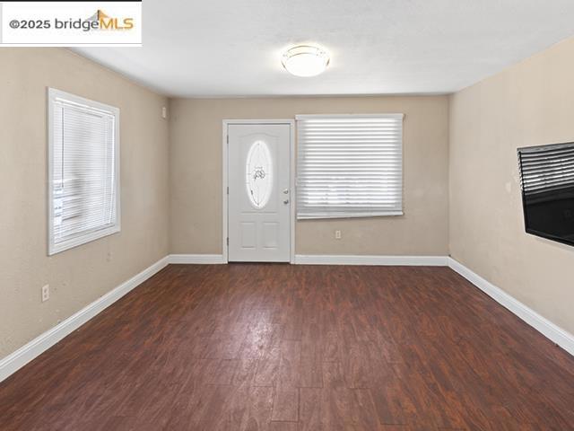 EASTOALAND - Residential Lease