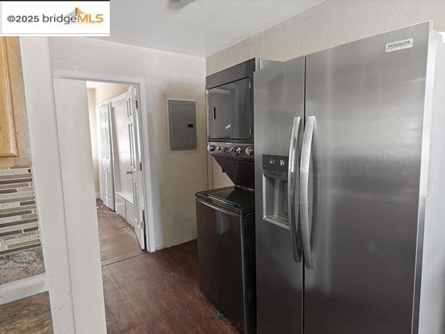 EASTOALAND - Residential Lease