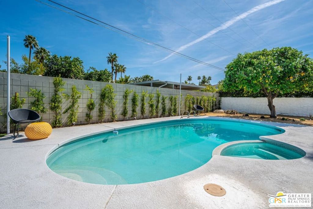 Twin Palms - Residential Lease