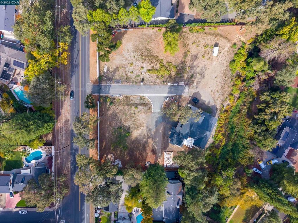 801 Ruby Ln