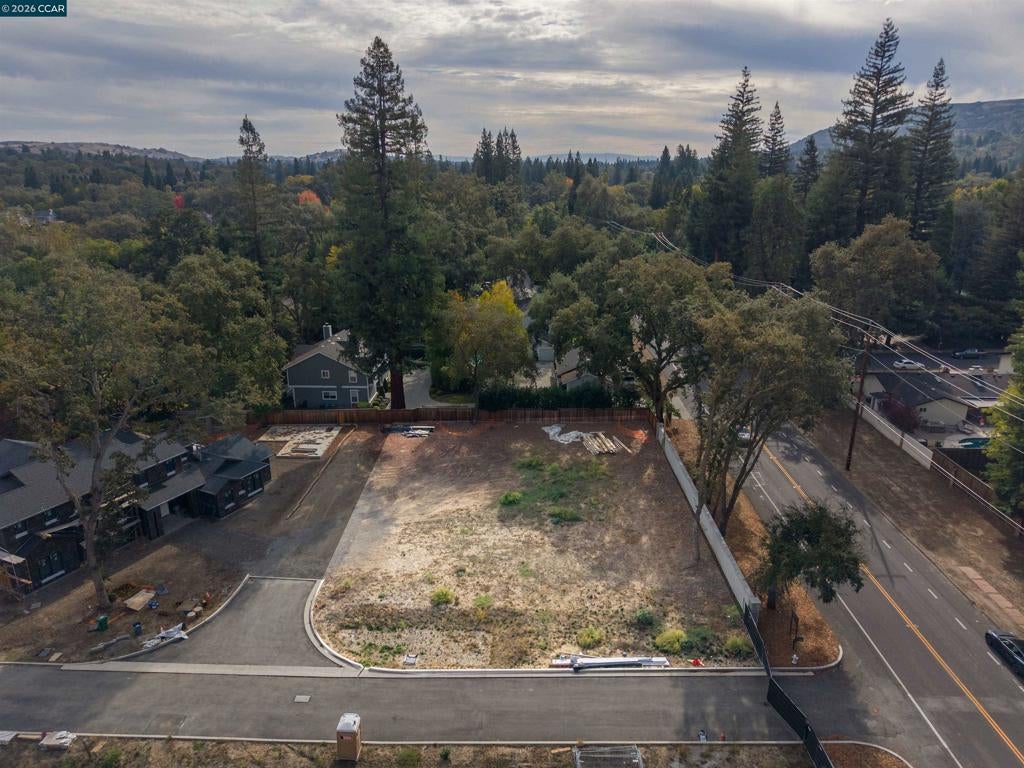 801 Ruby Ln