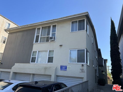 Photo of 5820 W Olympic Boulevard #3, Los Angeles, CA 90036 (MLS # 26991135)