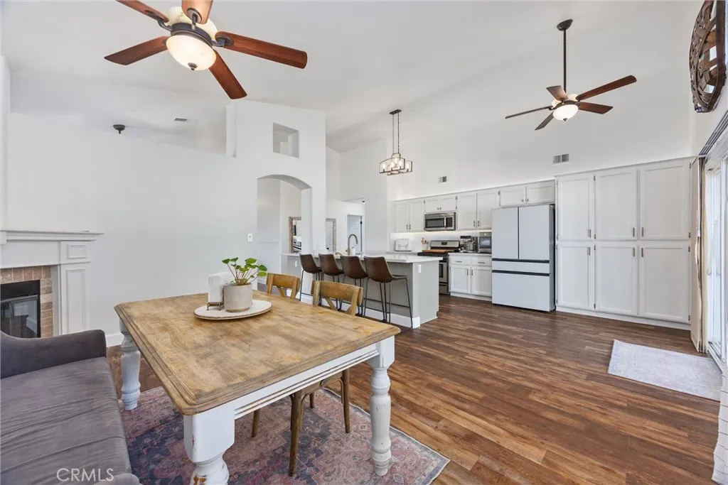 Bakersfield, California 93312, United States, 4 Bedrooms Bedrooms, ,2 BathroomsBathrooms,Residential,Pending,181835