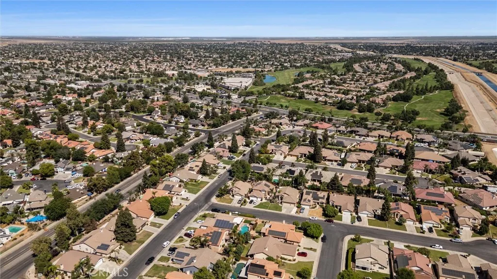 Bakersfield, California 93312, United States, 4 Bedrooms Bedrooms, ,2 BathroomsBathrooms,Residential,Pending,181835