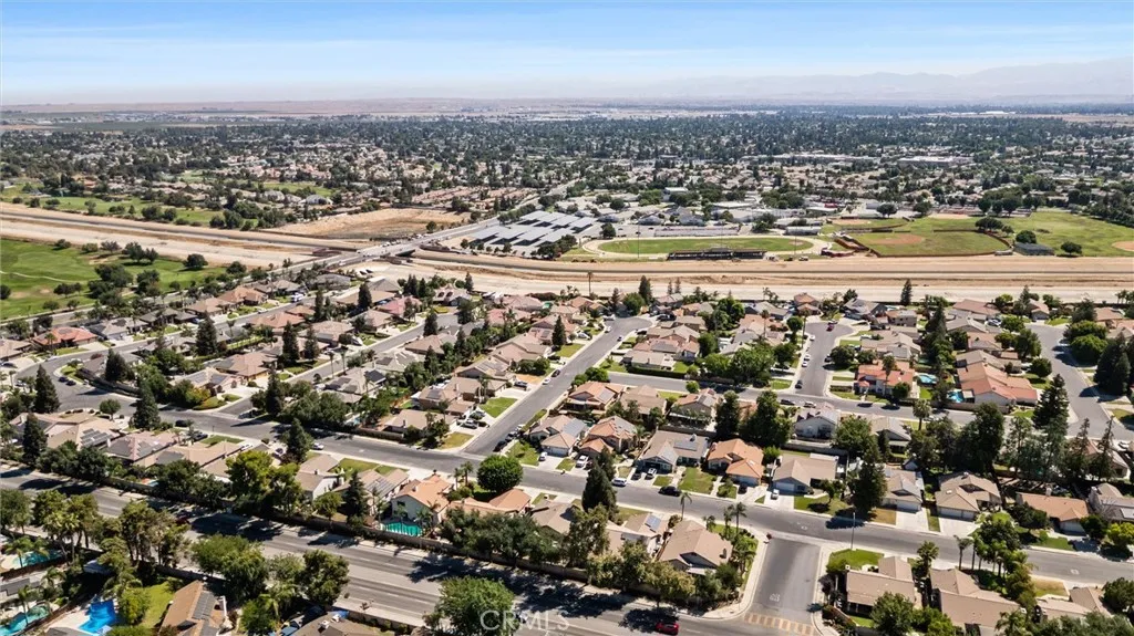 Bakersfield, California 93312, United States, 4 Bedrooms Bedrooms, ,2 BathroomsBathrooms,Residential,Pending,181835