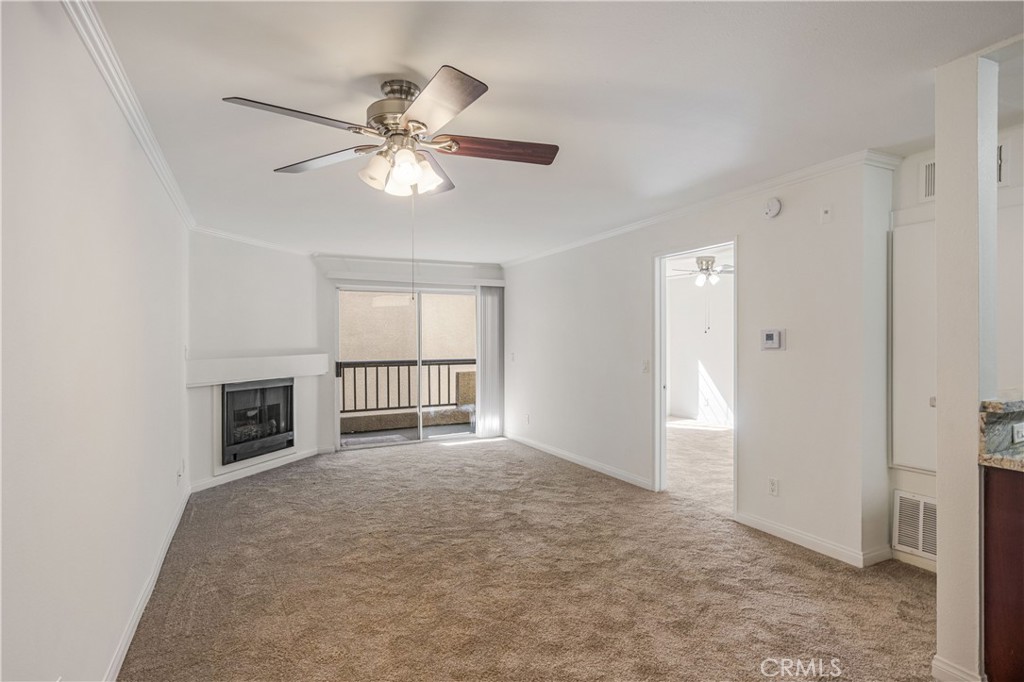 5535 Canoga Avenue 218