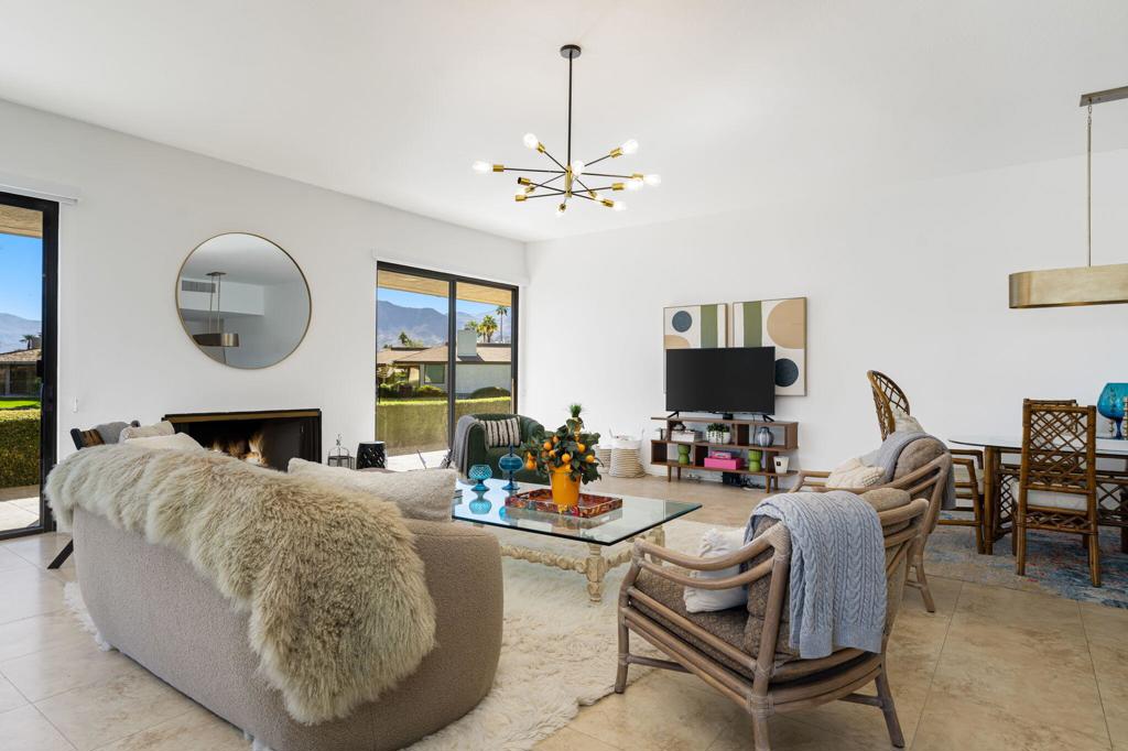 The Springs C.C. - Residential