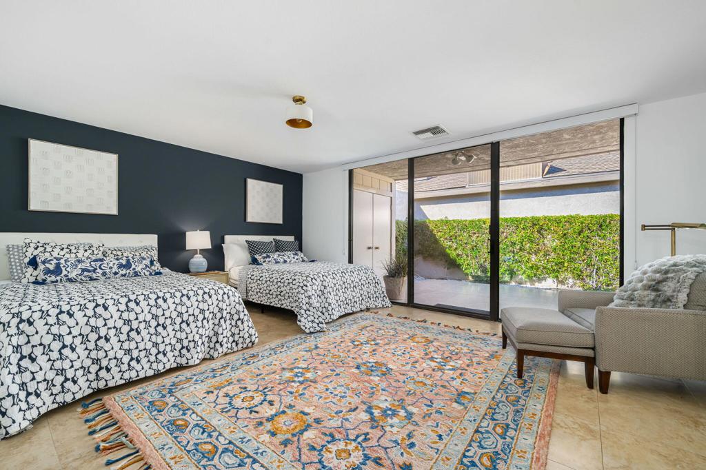 The Springs C.C. - Residential