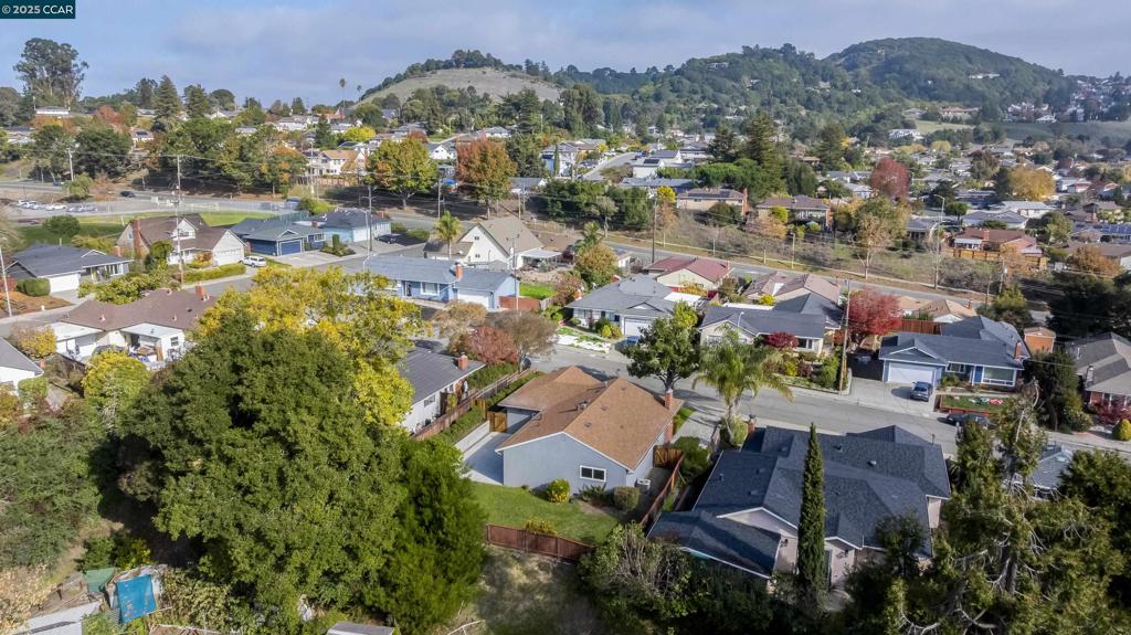 MAY VALLEY - Residential