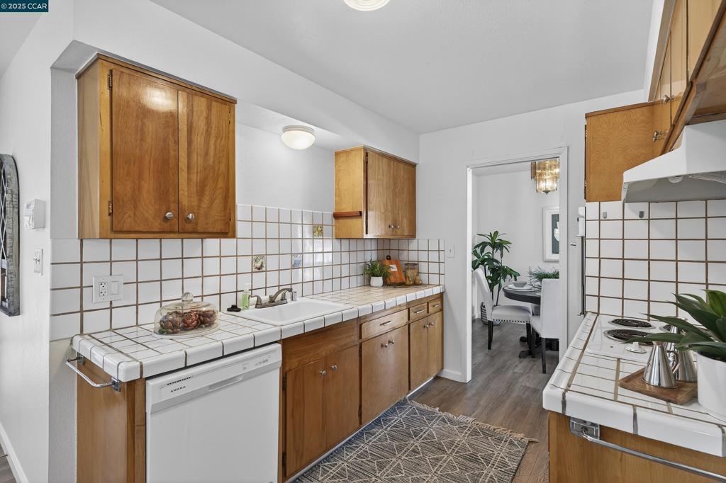 MAY VALLEY - Residential