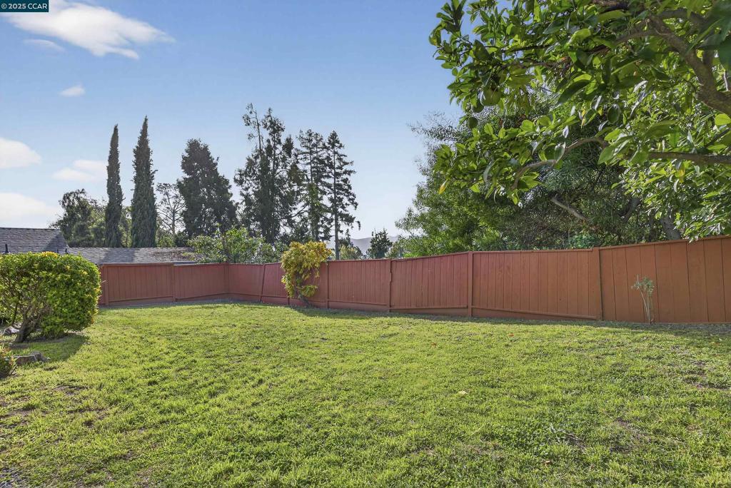 MAY VALLEY - Residential