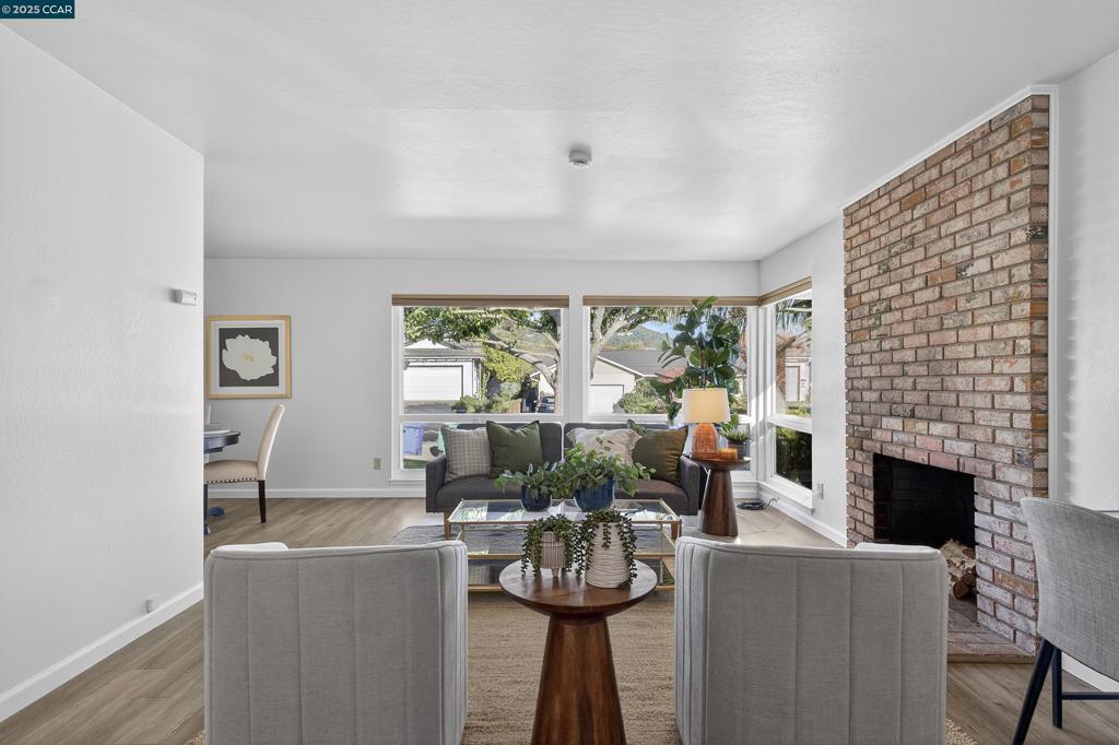 MAY VALLEY - Residential