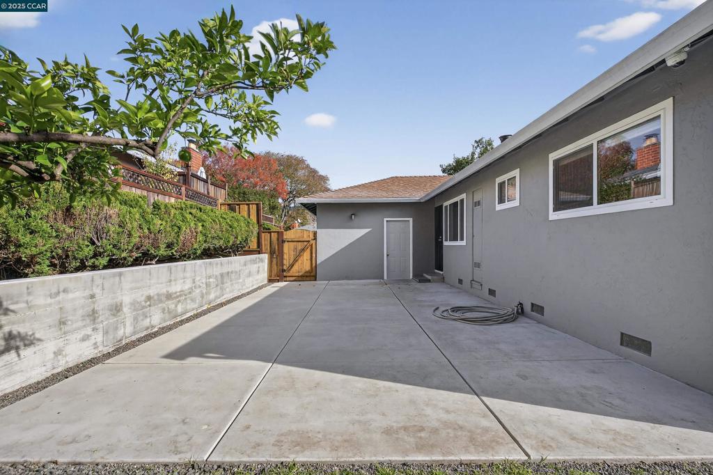 MAY VALLEY - Residential