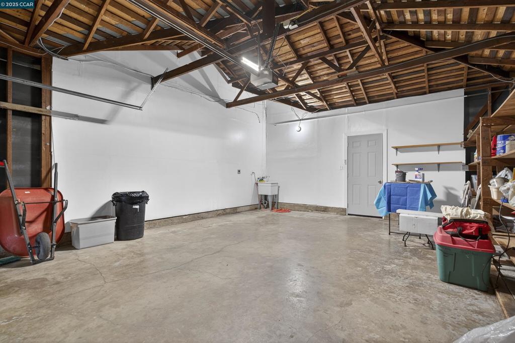 MAY VALLEY - Residential