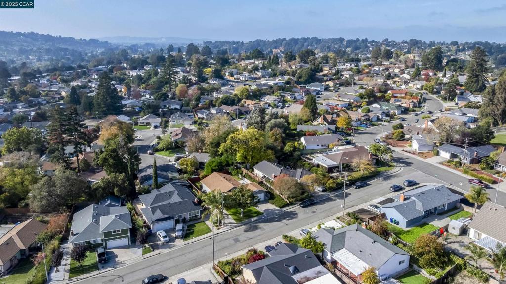 MAY VALLEY - Residential