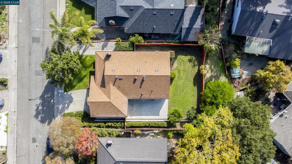 MAY VALLEY - Residential