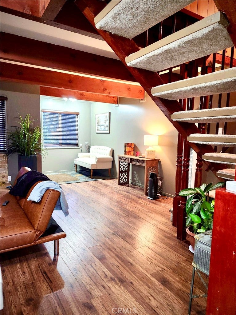 445 Redwood Drive