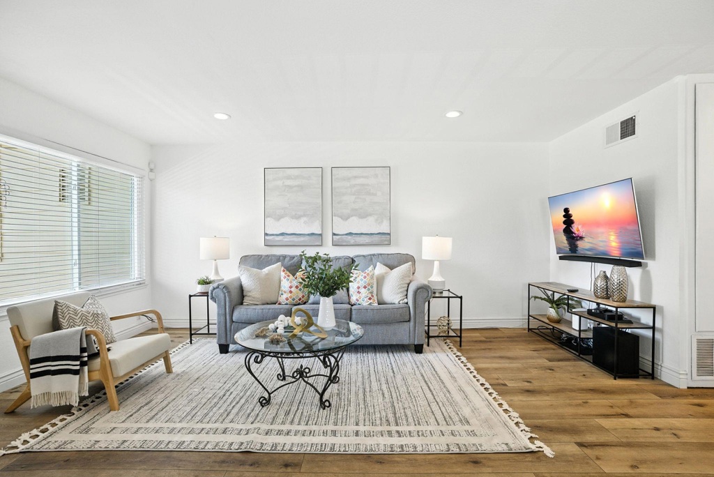 2102 Galveston Ave B