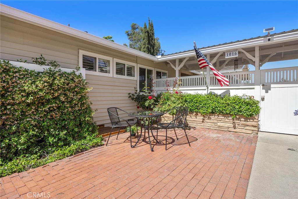 1016 N Highland Avenue
