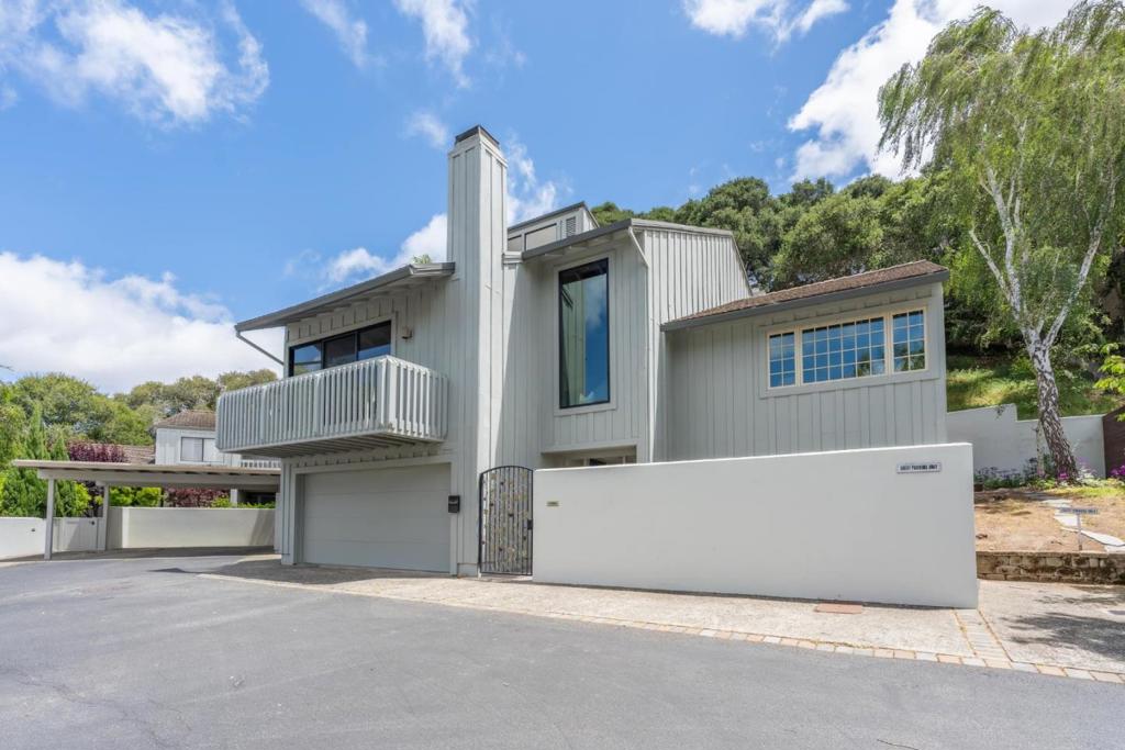 28088 Barn Court