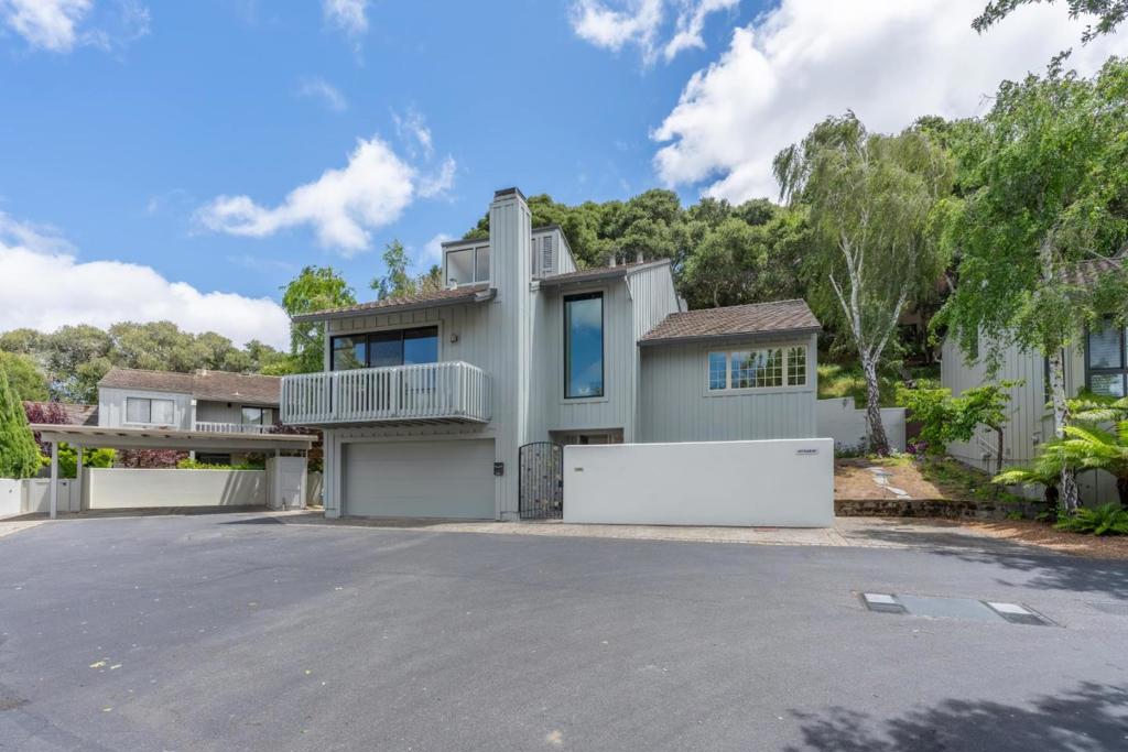 28088 Barn Court